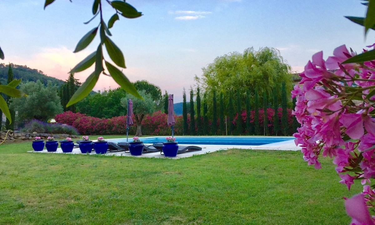 Cornillon House | 100% Air-Conditioned, Spacious, High-End Home, Ideal for Families, Large Garden, Pool