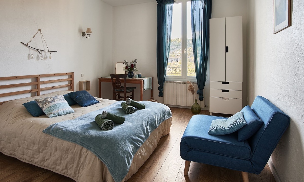 Apt House | 1001 Ocres