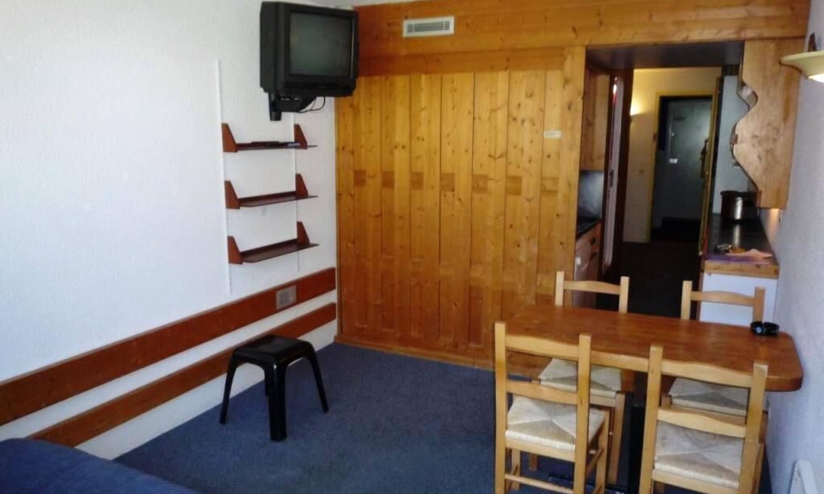 Arc-1800 Apartment | 100m from resort center, 8th floor, balcony, tv, 25m², Les Arcs