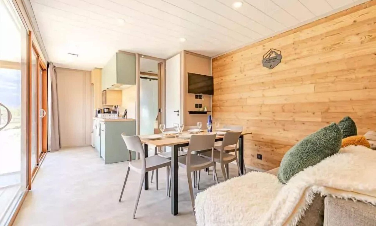 Aussois Ski Chalet | A comfortable and bright chalet surrounded by nature