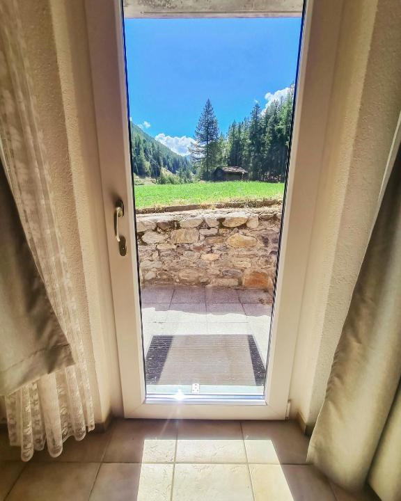 Saas-Balen Apartment | Alleinstehende, idyllische Wohnung an guter Lage!