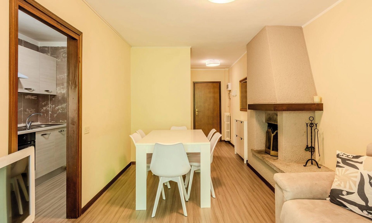 Giustino Apartment | Angolo di sole by Interhome