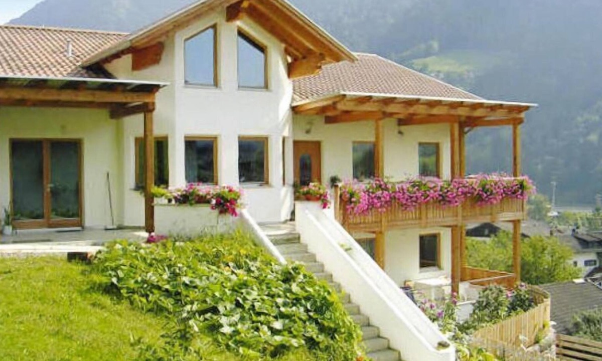 San Martino in Passiria Apartment | Apartment in St. Martin in Passeiertal with balcony