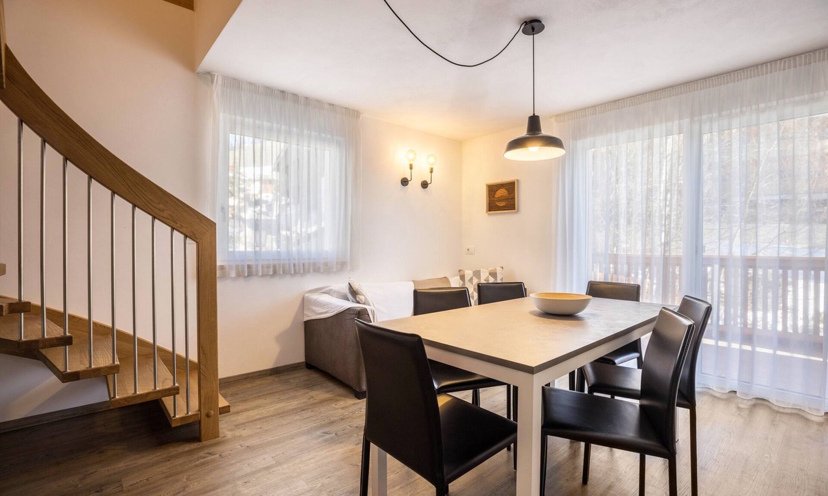 San Vigilio Apartment | Apartment "Sis Residenz Bun Sté" with Mountain View and Sauna