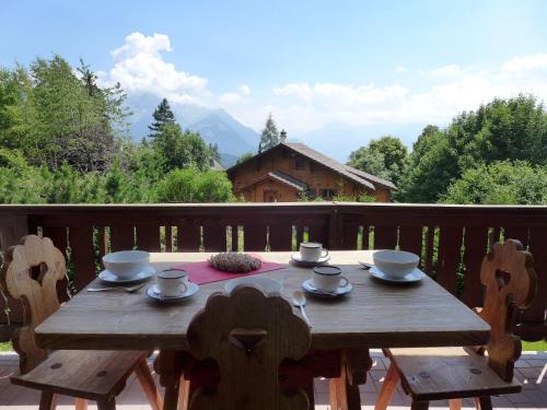 Villars-sur-Ollon Apartment | Apartment Le Mont Blanc 8 by Interhome