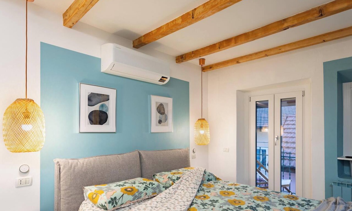 Belgirate Apartment | Apartment 'Nido Blu - Cosy Home' with Lake View, Wi-Fi and Air Conditioning