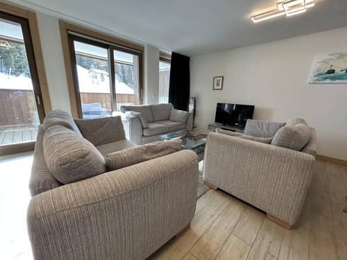 Arc-1600 Apartment | Appart cosy 3 pièces, ski-in/out, piscine & spa, 8-10 pers. - FR-1-461A-26