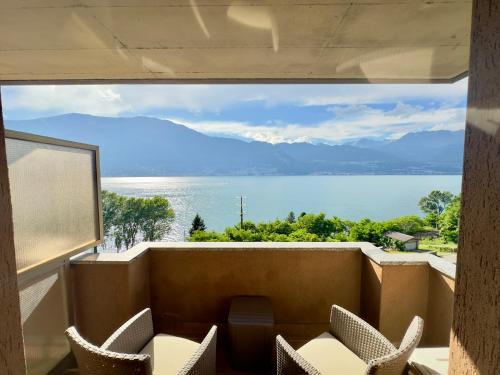 Dorio Apartment | Appartamento Lube Lakefront Apartment with Lift and AC