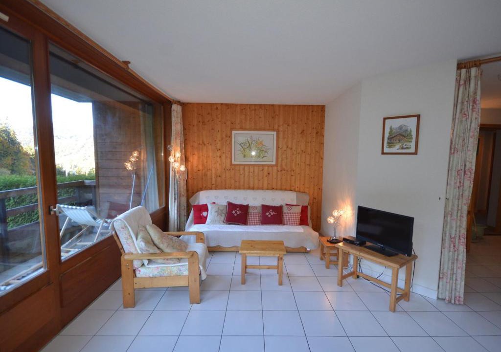 Les Gets Apartment | Appartement 3 étoiles aux Gets, skis aux pieds, balcon, parking et animaux acceptés - FR-1-623-125