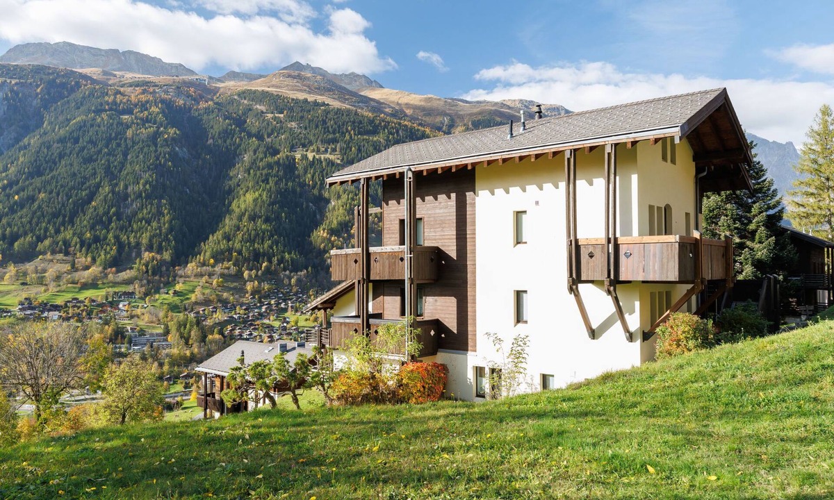 Ernen Apartment | Aragon P36 by Interhome