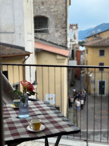 Lovere Old Town Apartment | Balcony Views over Historic Lovere Lake Iseo