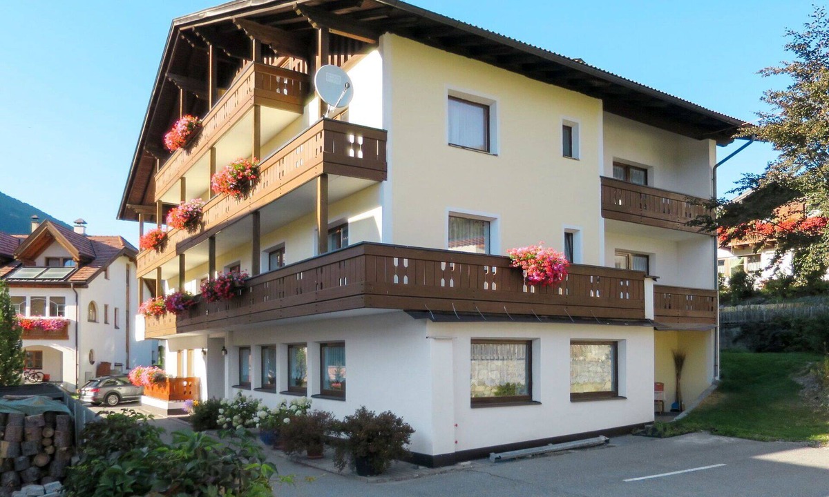 St. Valentin auf der Haide Apartment | Beautiful apartment for 6 people with WIFI, TV, balcony and pets allowed