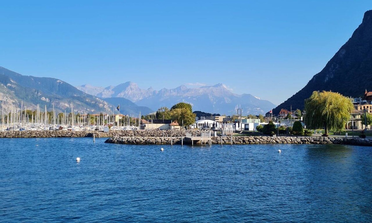Bouveret Apartment | Beautiful apartment for 4 guests with WIFI, TV, balcony, pets allowed and panoramic view