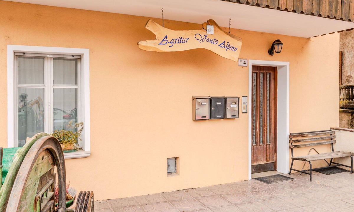 Taio Apartment | Beautiful apartment for 3 people with WIFI, TV, patio and pets allowed