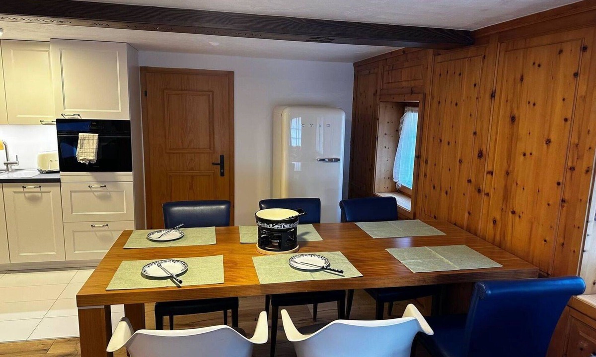 Breiten Apartment | Beautiful apartment for 8 guests with WIFI, TV, balcony and pets allowed