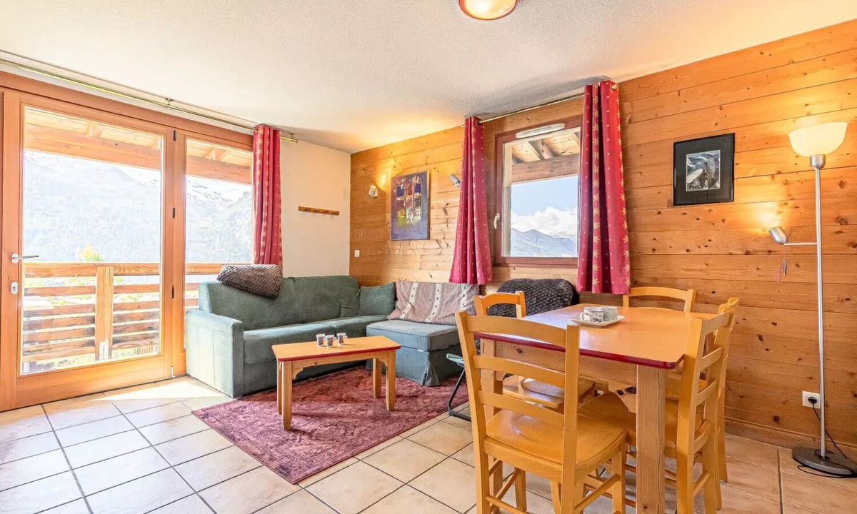 Aussois Apartment | Beautiful duplex apartment with a lovely view of the mountains