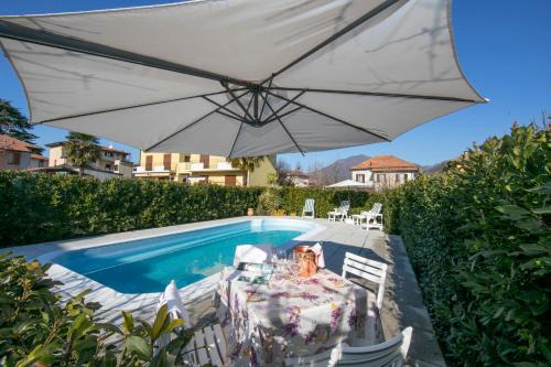 Leggiuno Apartment | Casa Amabile in Leggiuno Salty-Water Pool - Happy Rentals