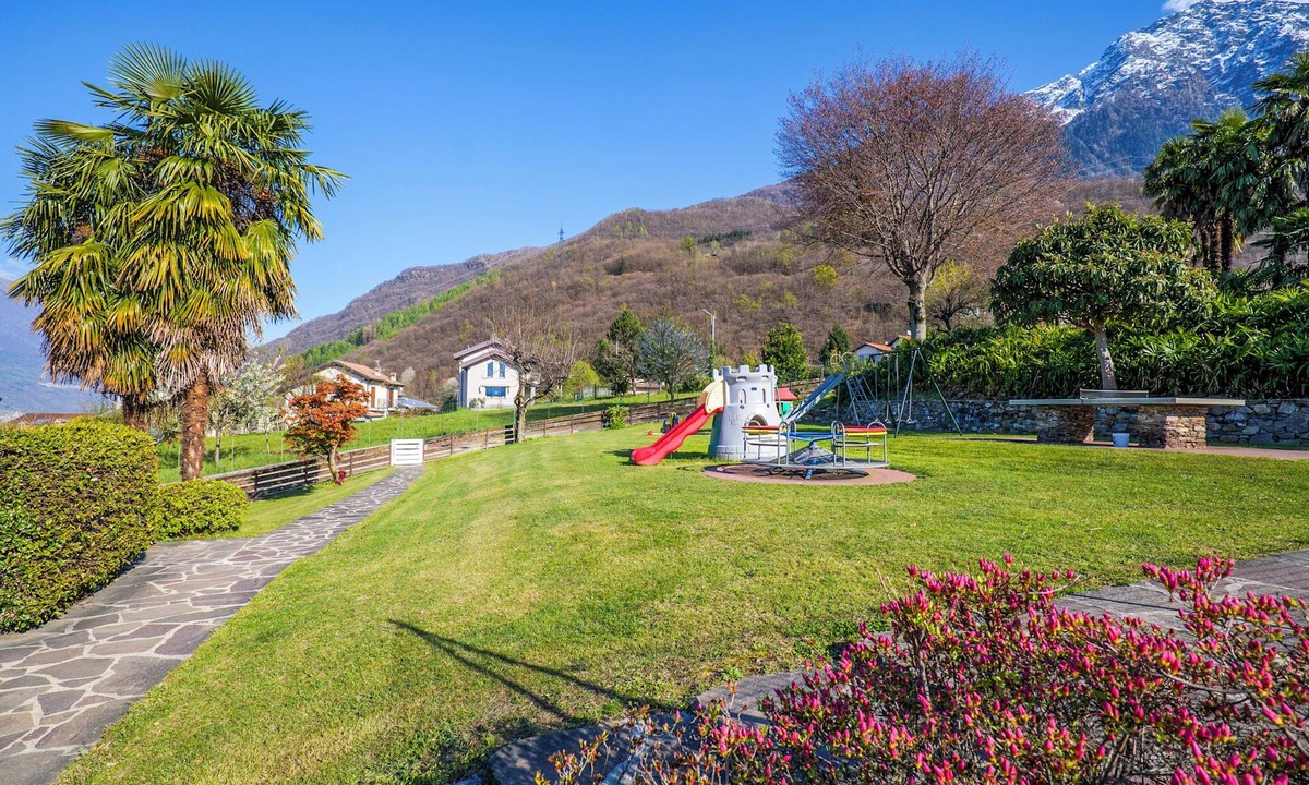Colico Piano Apartment | Casa del Sole No. 1 by Lago Reisen