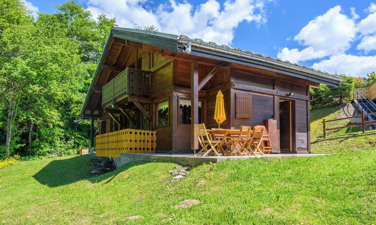 Les Carroz-d'Araches Ski Chalet | Chalet 8 people close to the village center and slopes