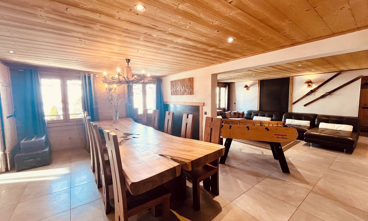 Demi-Quartier Ski Chalet | Chalet at the foot of the Megève ski slopes, Sauna/table soccer near Combloux