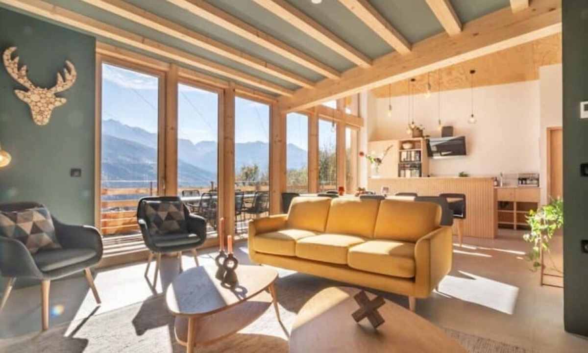 Bourg-Saint-Maurice House | Chalet Le Cotaret – Stylish Comfort in the Heart of the Alps