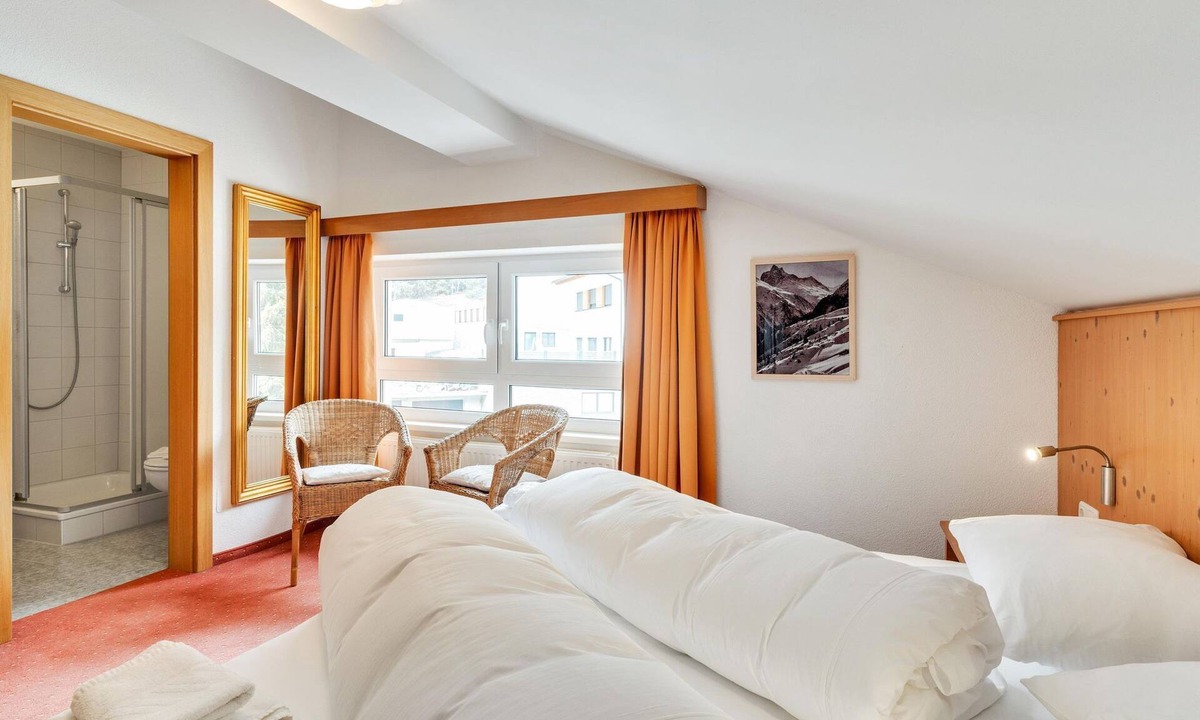 Sankt Anton am Arlberg Cottage | Chalet Martin Room 5 - Chalet Martin