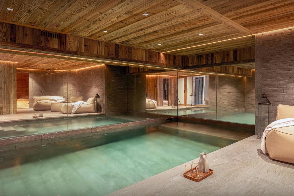 Saint-Marcel Ski Chalet | Chalet Marcel - OVO Network