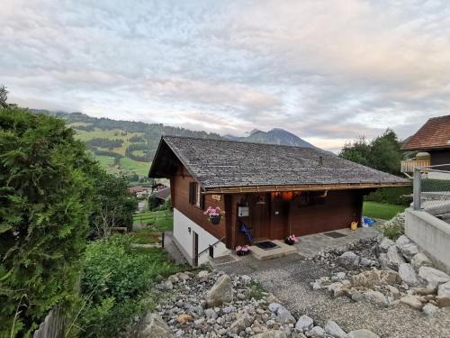 Zweisimmen Apartment | Chalet Solaria 2 bedrooms with mountain and garden view