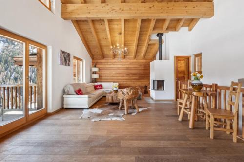 Grimentz Ski Chalet | Chalet White Peak by Miggins