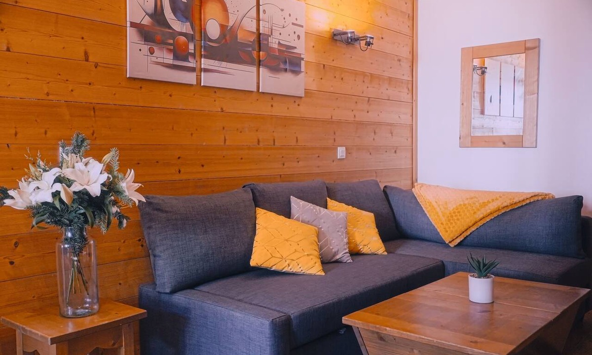 Brides-les-Bains Apartment | Chic, newly renovated studio with Wi-Fi, 180 TV channels, and free private parking