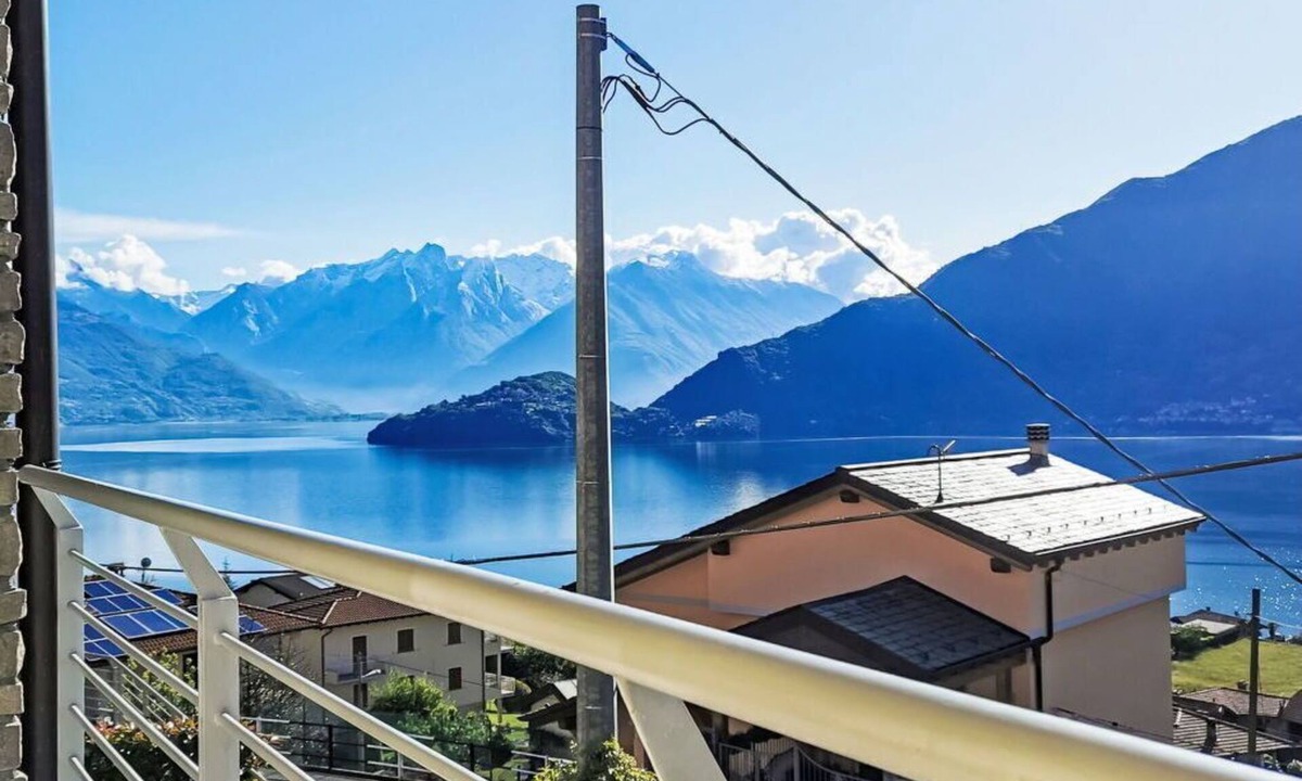 Calozzo Apartment | Cosy apartment for 5 guests with pool, WIFI, TV and patio