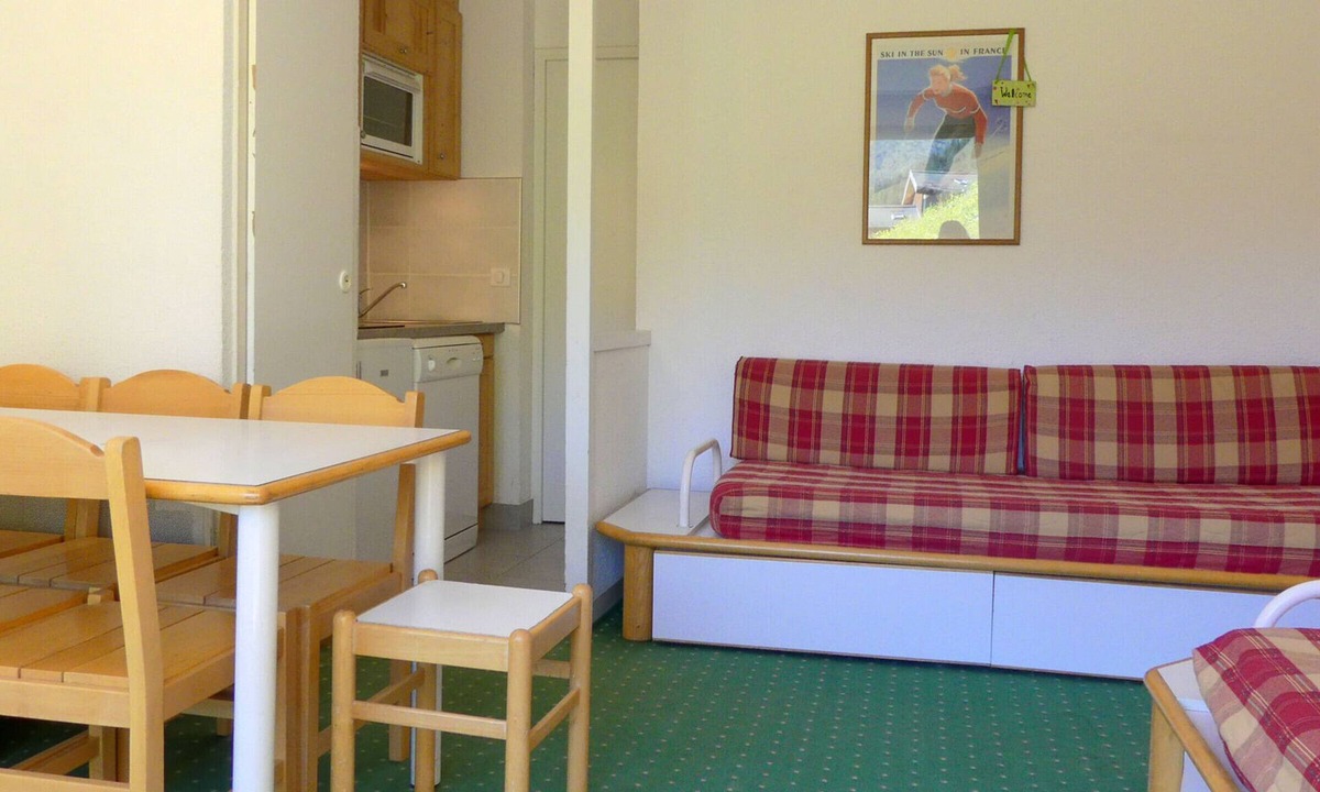 Meribel-Mottaret Apartment | Cozy 2-Room Cabin, Southern Exposure, Ski-in/Ski-out, Pets Allowed