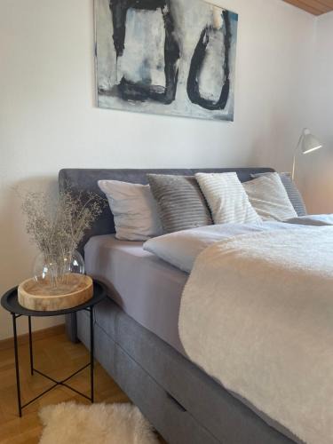 Mader Apartment | CROWN LIVING Design Apartment Mäder - Ideal für Feriengäste und Geschäftsreisende, gratis Parkplatz, Fahrrad- und Skiraum, Küche, Self Check-in