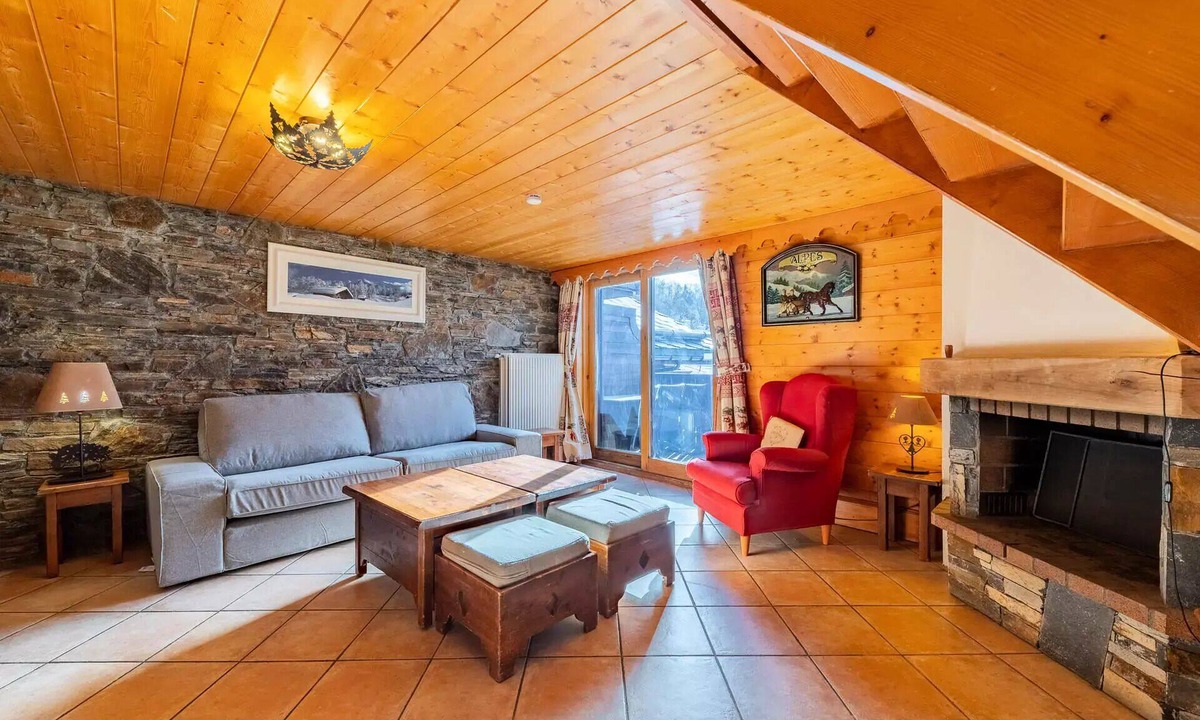 Meribel Village Apartment | Duplex located in the Méribel Village neighborhood