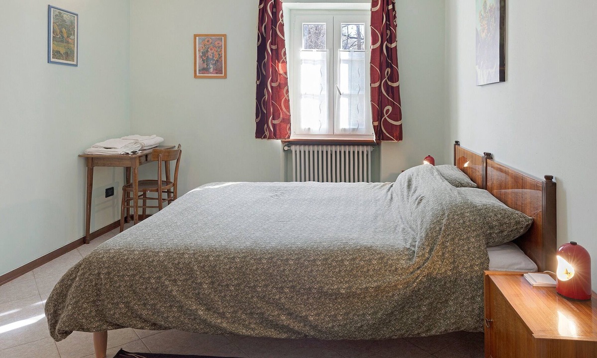 Teglio Bed & Breakfast | 'Family' Room with Mountain View and Wi-Fi