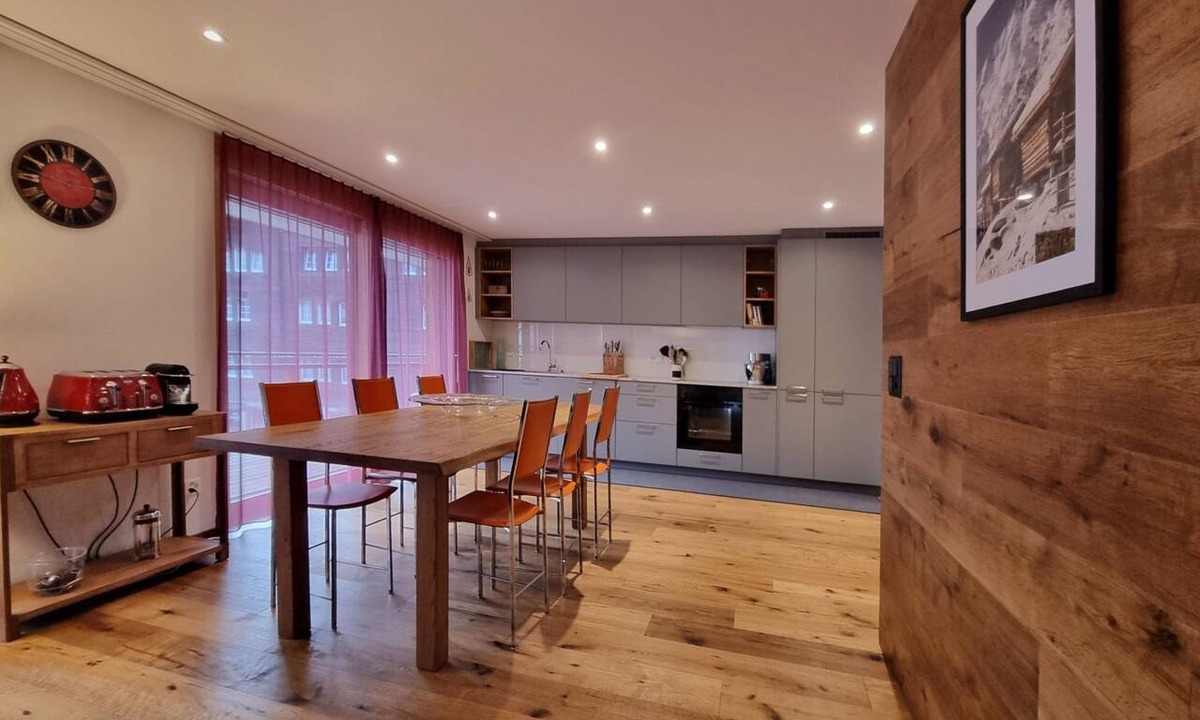 Saas-Fee Apartment | Gletschergarten Appartement/Fewo 6-Bettwohnung by Interhome