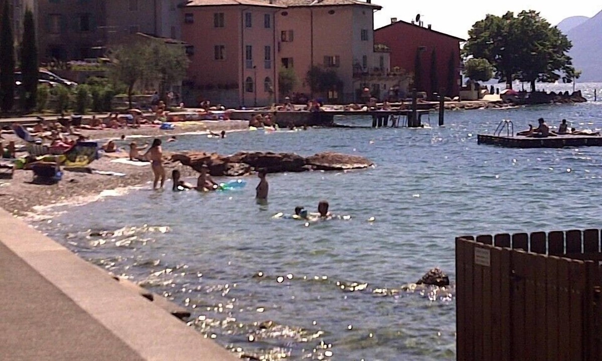 Cassone Apartment | Great Price. Romantic Apartment Near Beaches and Nightlife