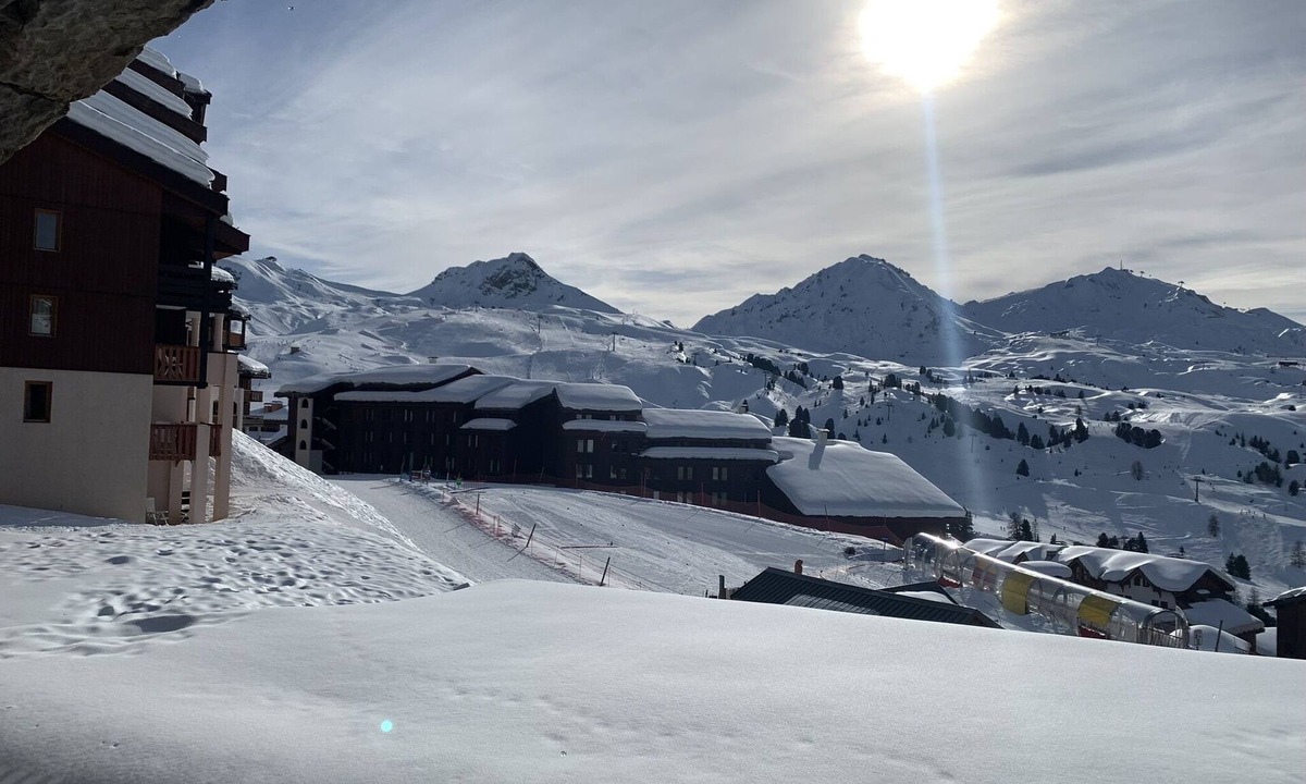 Belle Plagne Apartment | High-quality, comfortable, ski-in/ski-out apartment for 8 people.