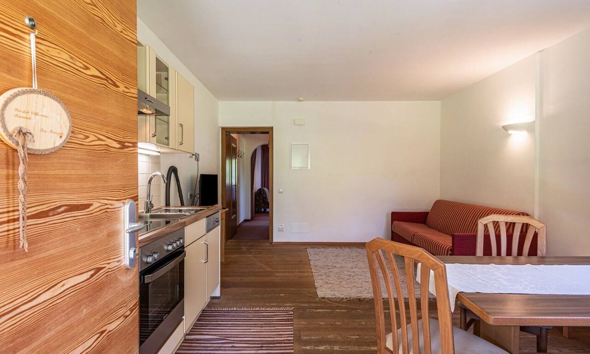 Compaccio Apartment | Holiday Apartment "Ferienparadies Sabina Piz" in the Nature Park Next to Seiser Alm