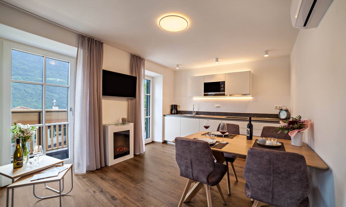 Parcines Apartment | Holiday Apartment "Engel Stodl" with Mountain View, A/C, Wi-Fi, Balcony, Sauna & Terrace