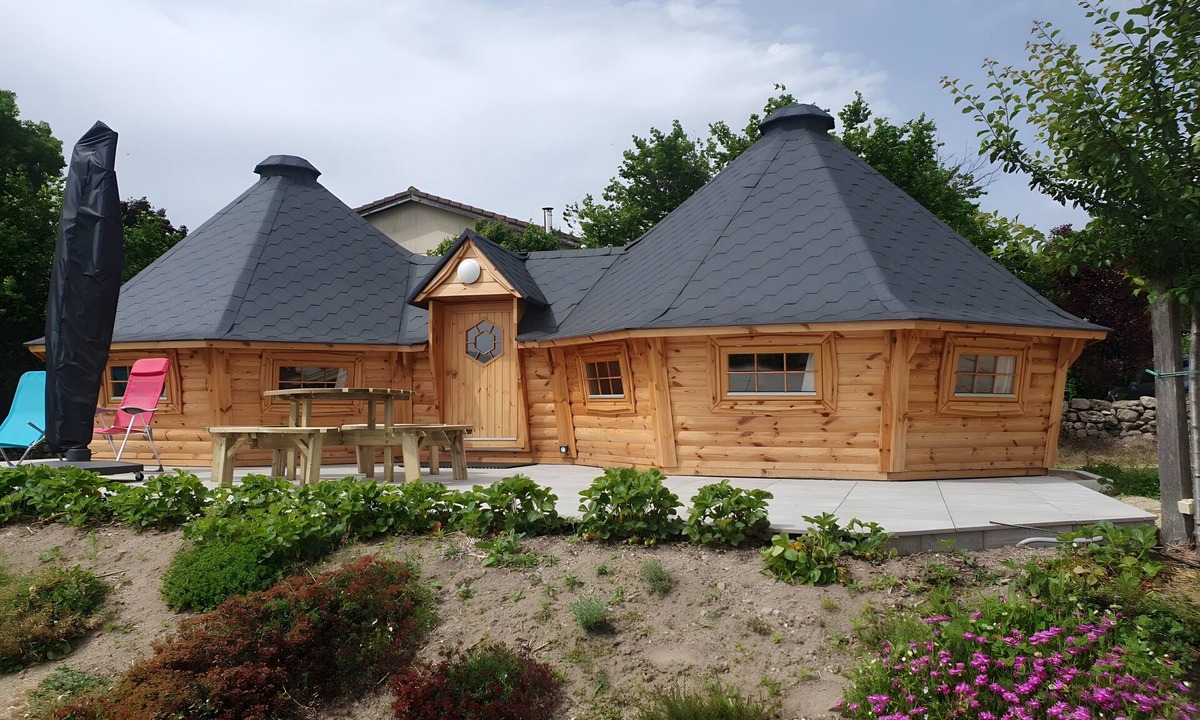 Sainte-Sigolene House | Holiday Home 'Kota Au Mont Des Autruches' with Private Terrace, Garden & Air Conditioning
