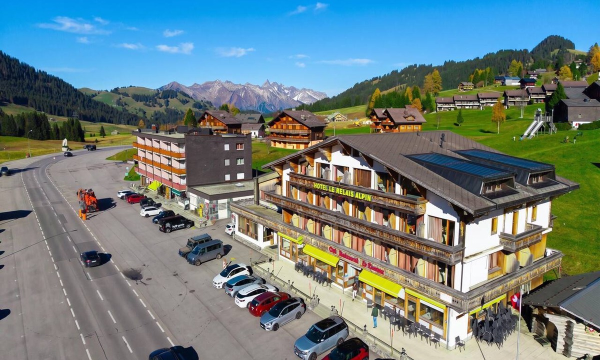 Les Mosses Hotel | Hotel Relais Alpin Twin Room Ski In-Out 3, Les Mosses, Switzerland