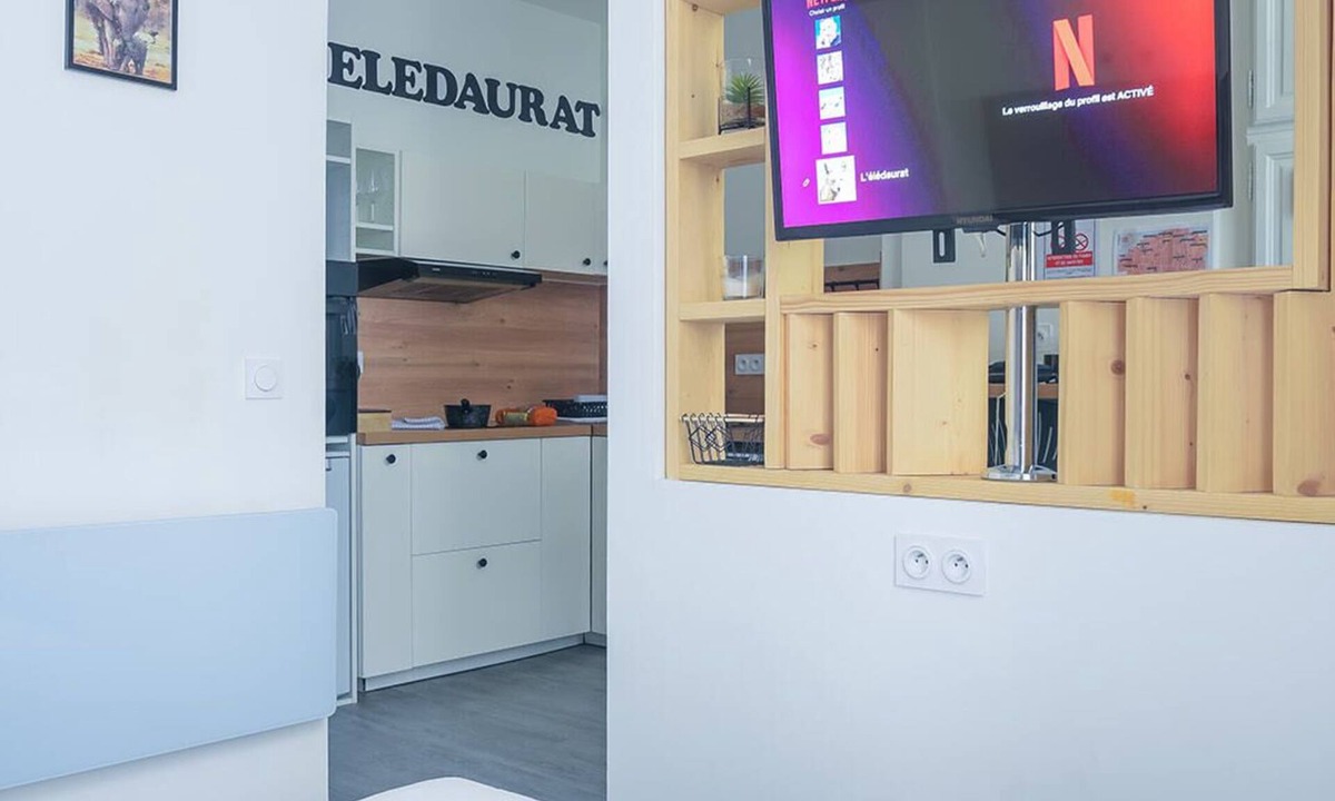 Riom Apartment | L'eledaurat - Studio Tendance Netflix/prime Vidéo