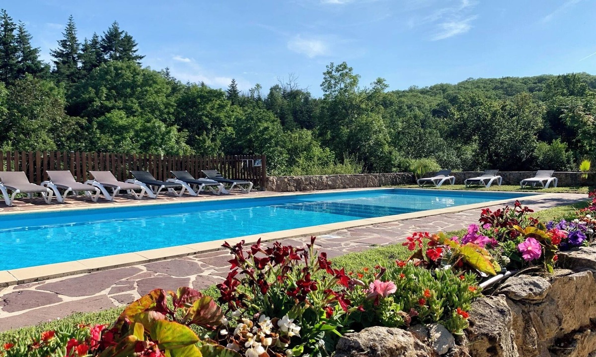 Veranne Apartment | LE VIALLON – ADA ACCESSIBLE COTTAGE LA GRENOUILLE 50 m² TERRACE WITH POOL VIEW