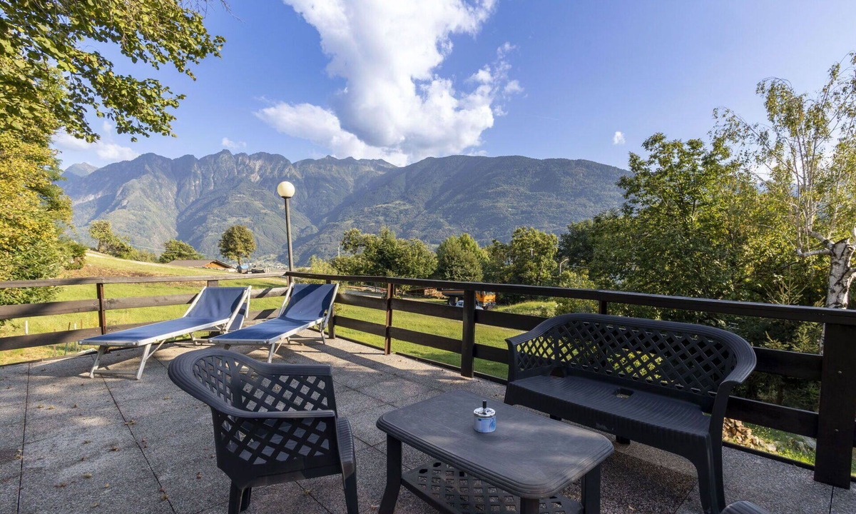 Valtellina Apartment | Lovely apartment for 4 people with WIFI, terrace and pets allowed