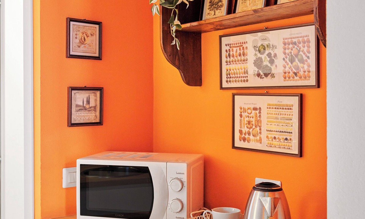 Chinatown Apartment | "Milanese interior" a stone's throw from downtown.