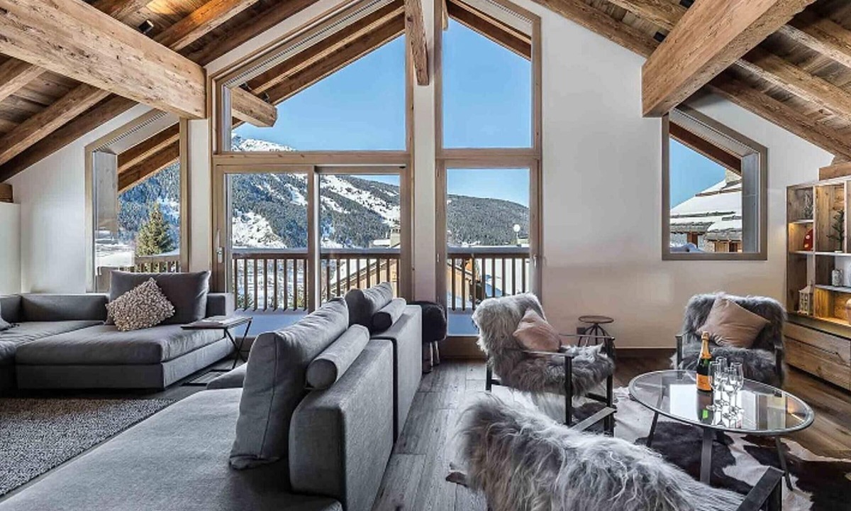 Meribel Village Ski Chalet | Modern and spacious chalet in Méribel with jacuzzi and sauna
