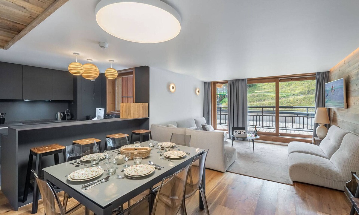 Courchevel Apartment | Modern apartment - Courchevel Village - Ski-in/ski-out with parking and wifi