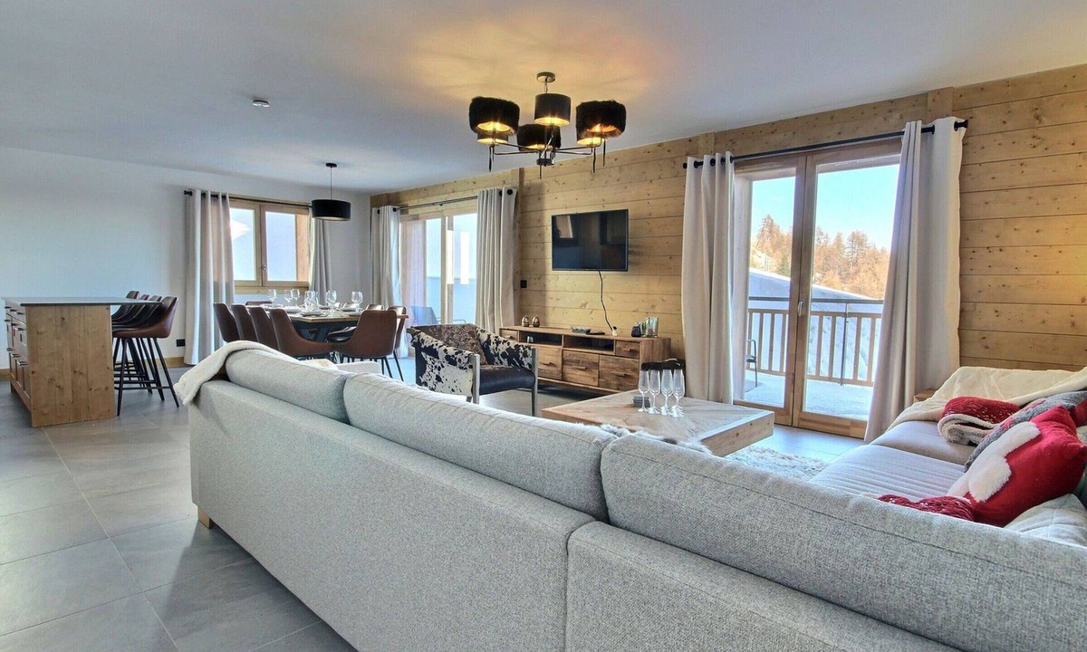 Plagne Centre Apartment | New apartment for 12 with Wifi and Mont Blanc view