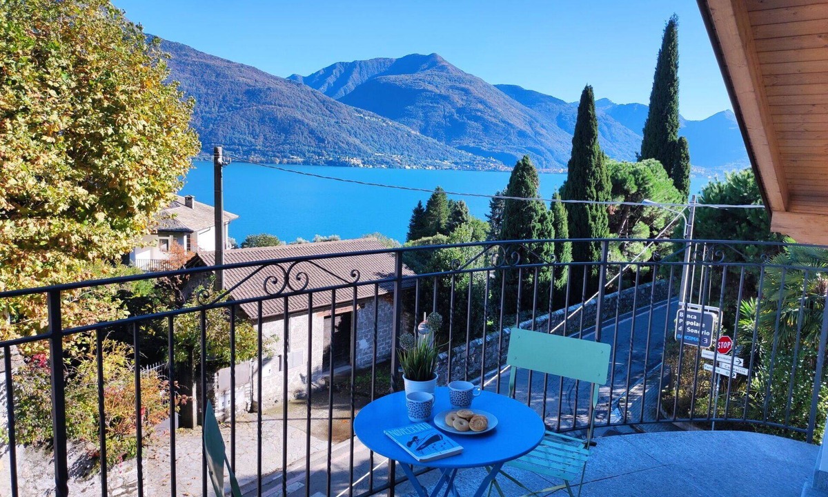 Naggio Apartment | Nice apartment for 5 people with A/C, WIFI, TV and balcony